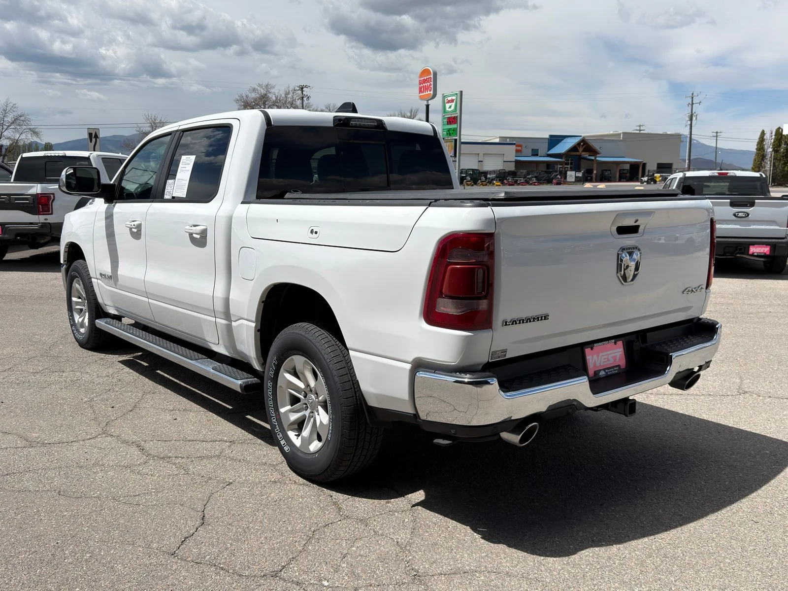 Used 2023 White Ram Laramie image 10