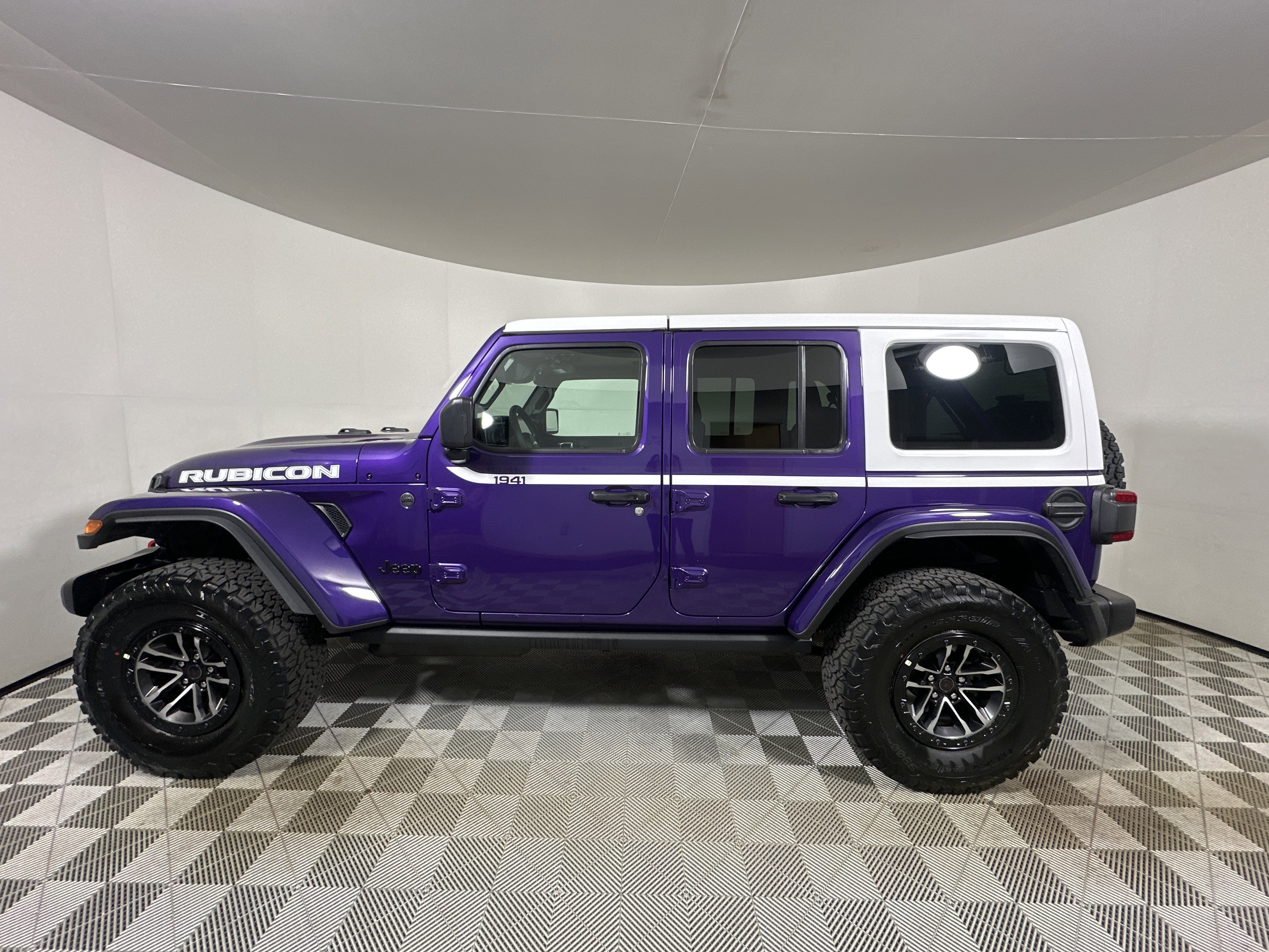 New 2026 Reign Jeep Rubicon image 4