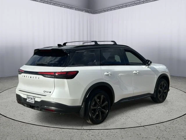 New 2027 2T RAD WHT INFINITI Autograph AWD image 9