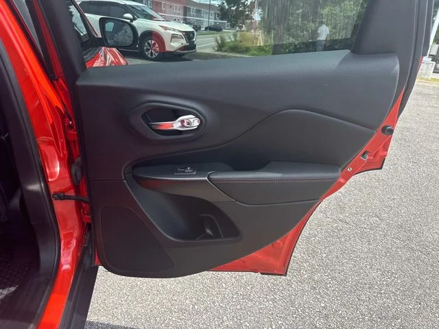 Used 2021 Orange Jeep Trailhawk image 20