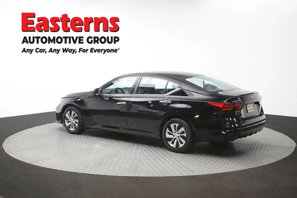 Used 2023 Black Nissan 2.5 S image 62