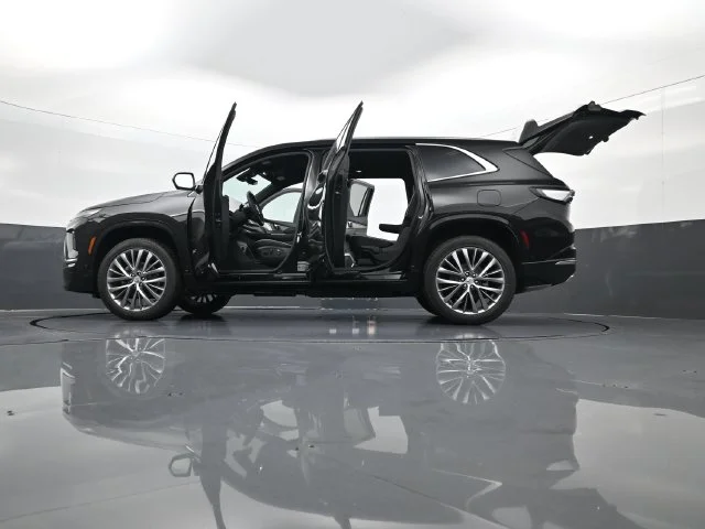 Used 2026 Black Buick Avenir image 35