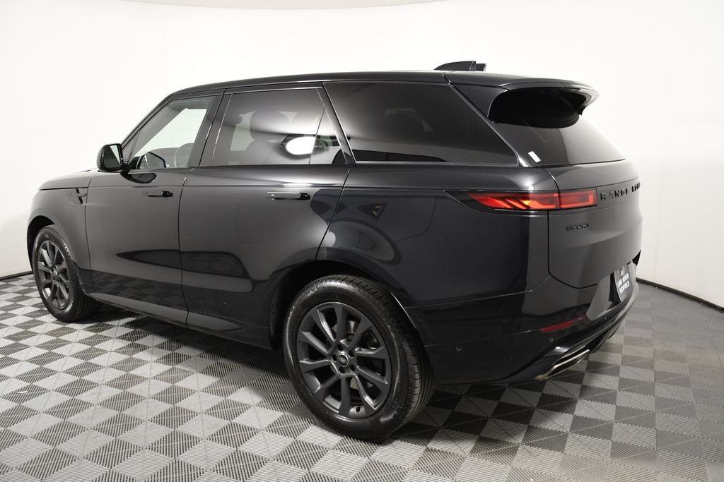 Used 2024 Santorini Black Metallic Land Rover Dynamic SE image 3