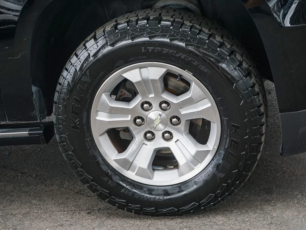 Used 2018 Black Chevrolet Premier image 10