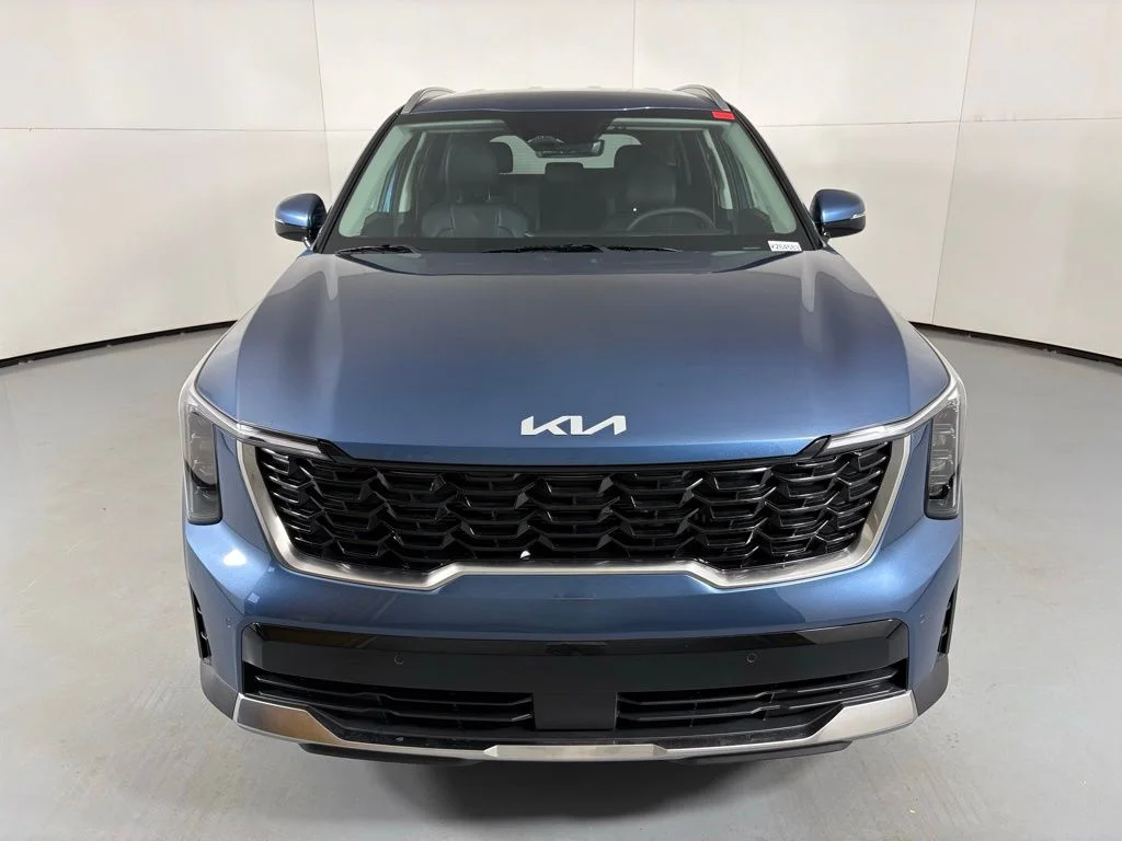 New 2026 Mineral Blue Kia EX image 3
