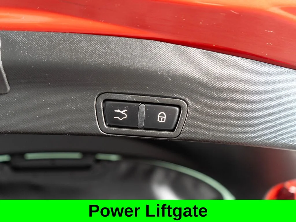 Used 2018 Red Alfa Romeo Quadrifoglio image 29