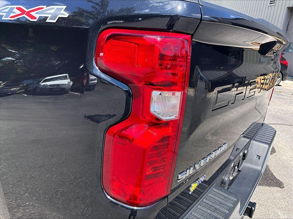 Used 2024 Dark Ash Metallic Chevrolet LT image 34