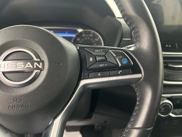 Used 2023 Silver Nissan 2.5 SV image 13