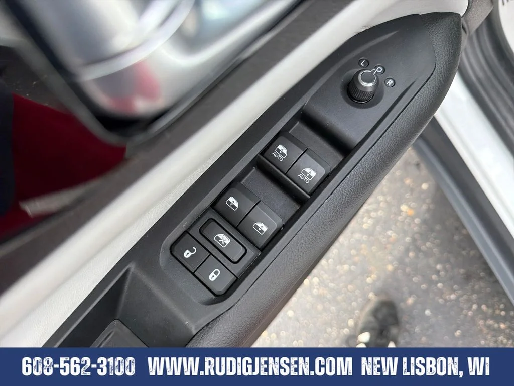 Used 2025 White Jeep Limited image 11