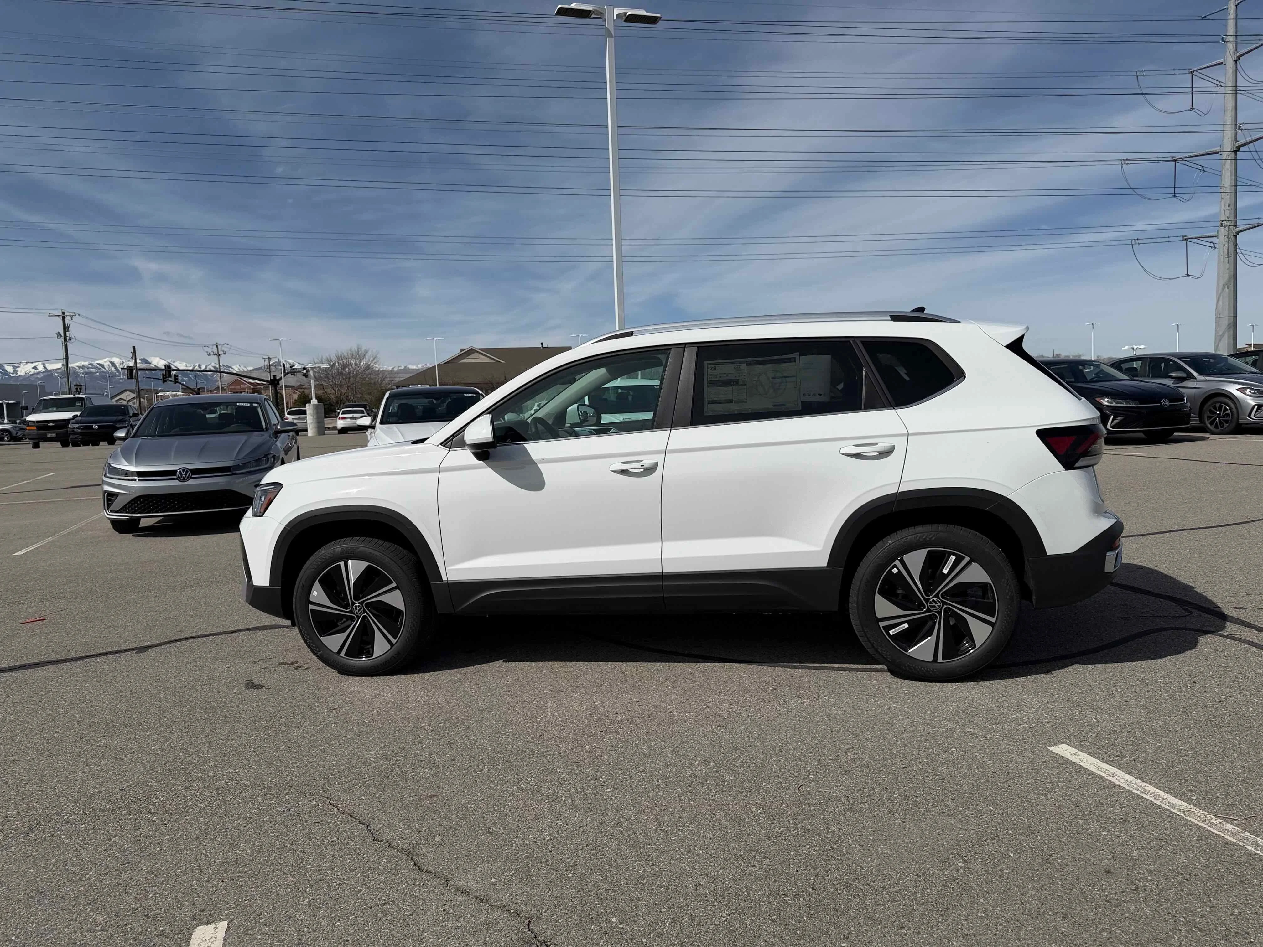 New 2026 Pure White Volkswagen SE image 2