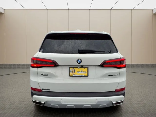 Used 2023 White BMW xDrive40i image 7