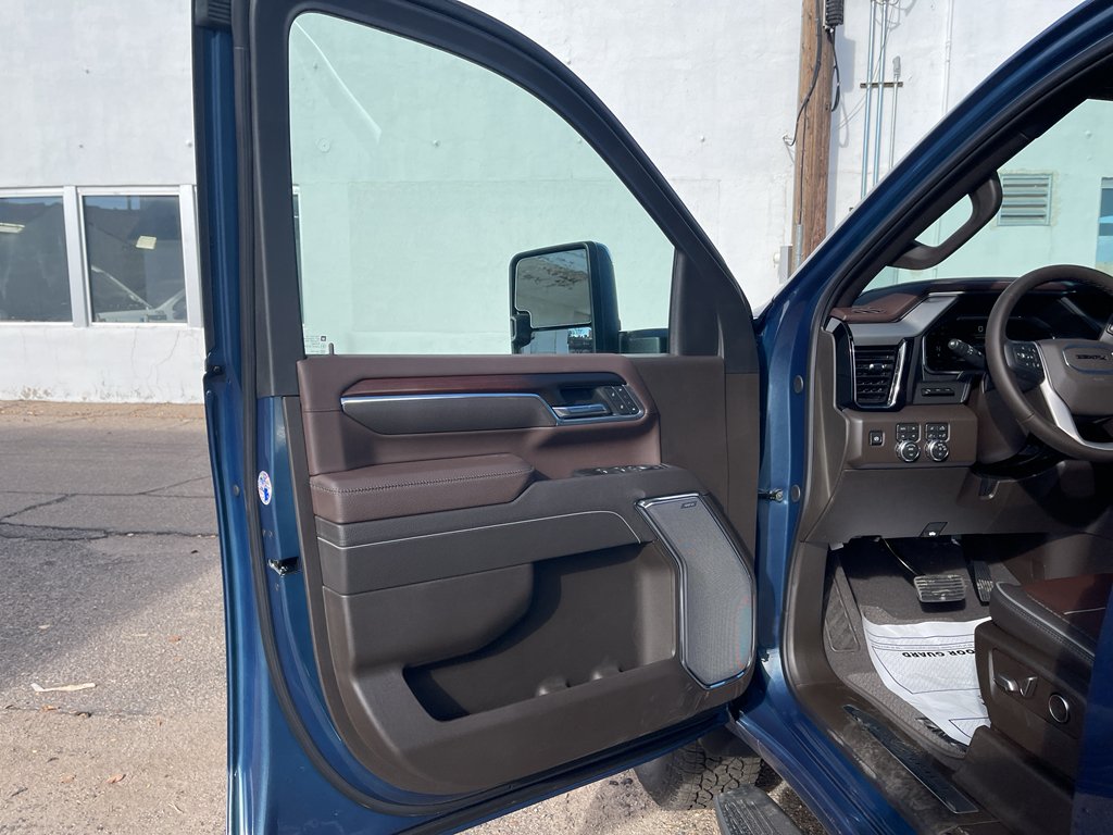 2026 GMC Sierra 2500HD Denali - Photo 11