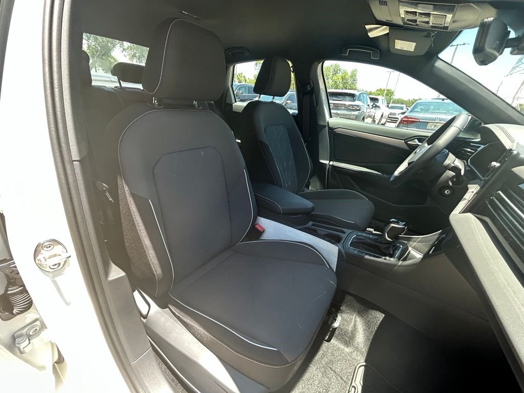 New 2026 White Volkswagen 1.5T Sport image 30