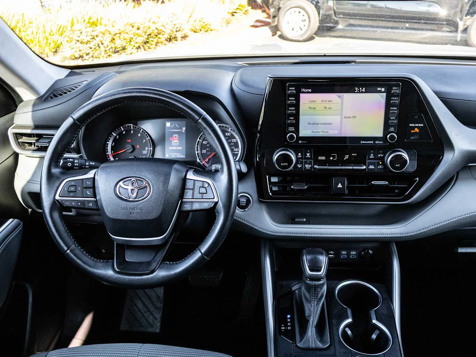 Used 2022 Silver Toyota LE image 24