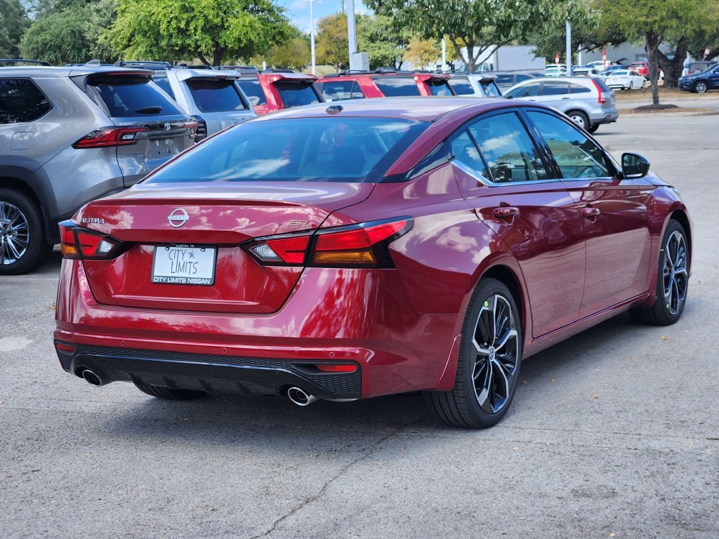 New 2026 Scarlet Ember Tintcoat Nissan SR image 4