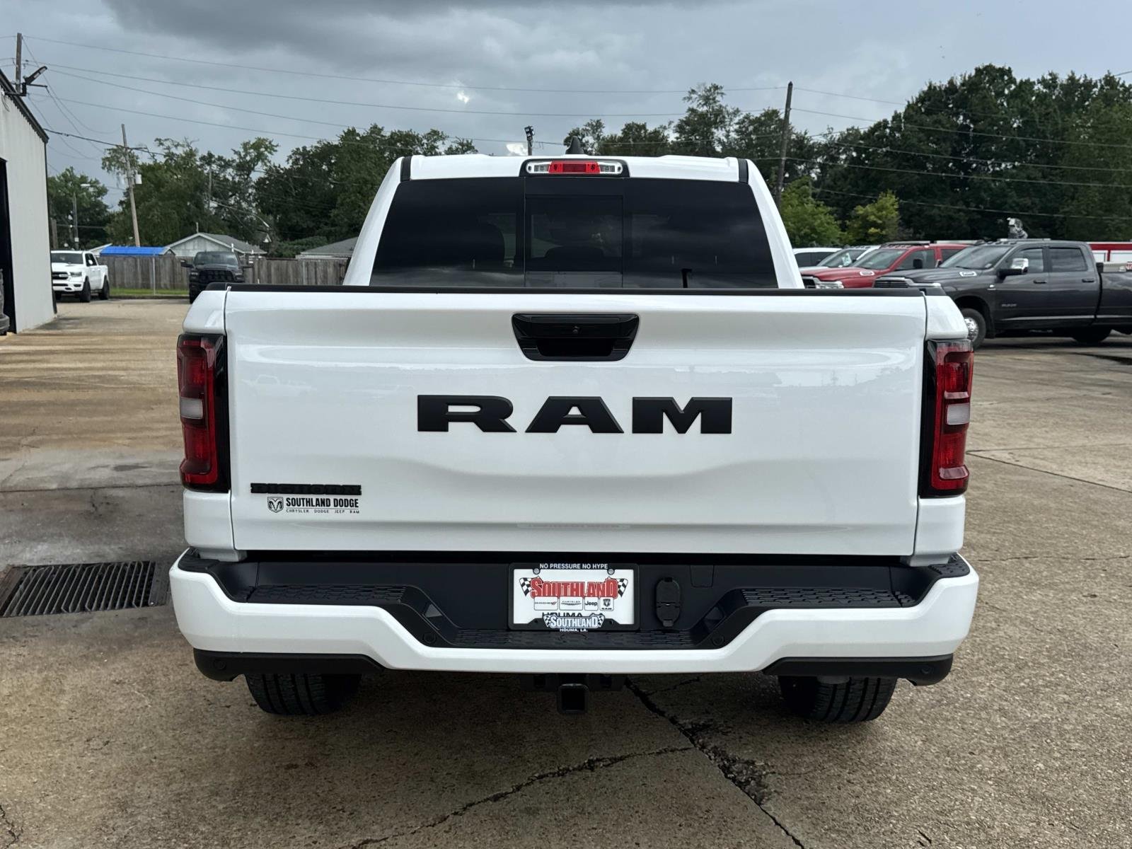 New 2026 Bright White Clear-Coat Exterior Paint RAM Big Horn image 5