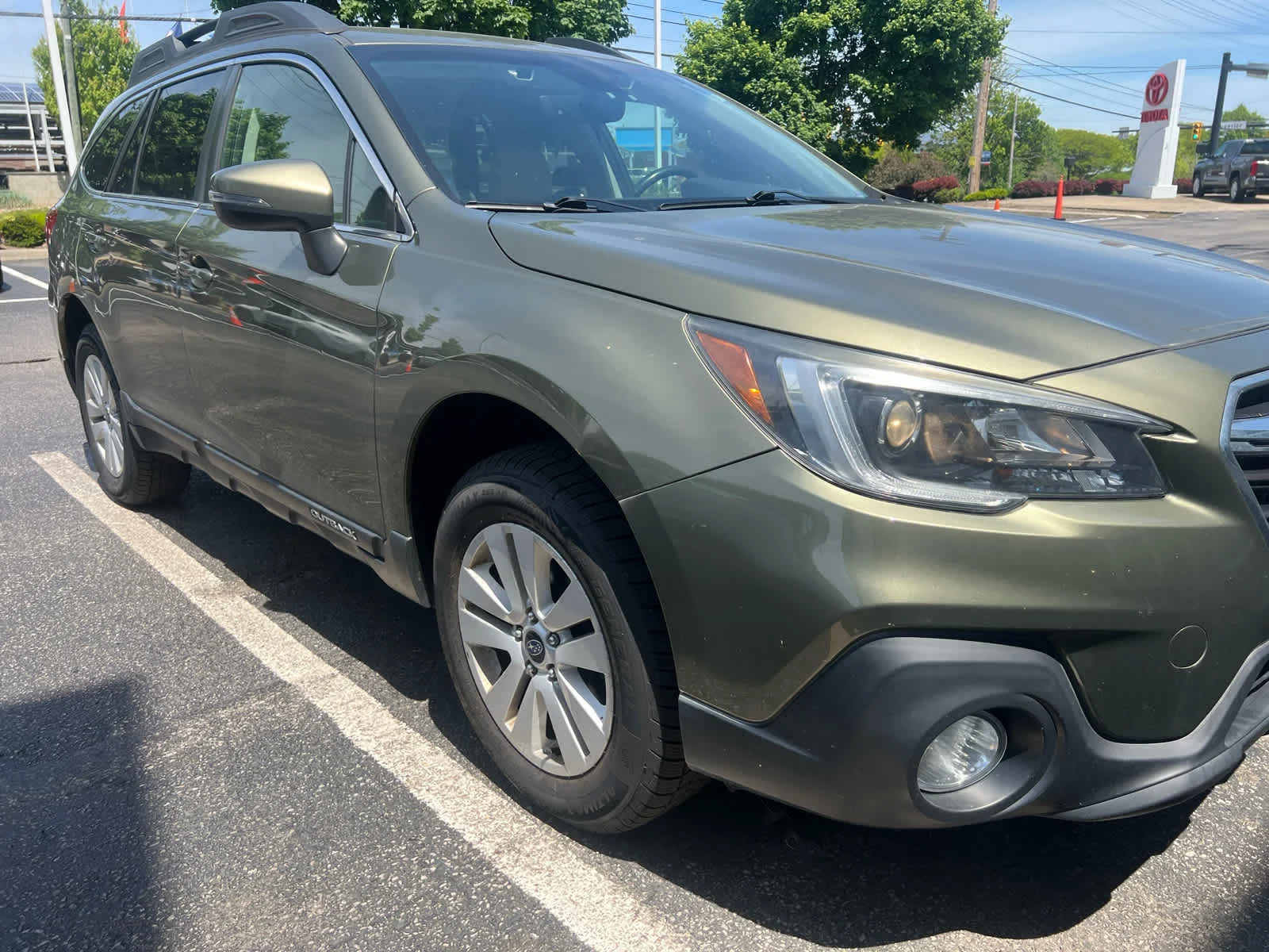 2019 Subaru Outback 2.5i Premium's photo