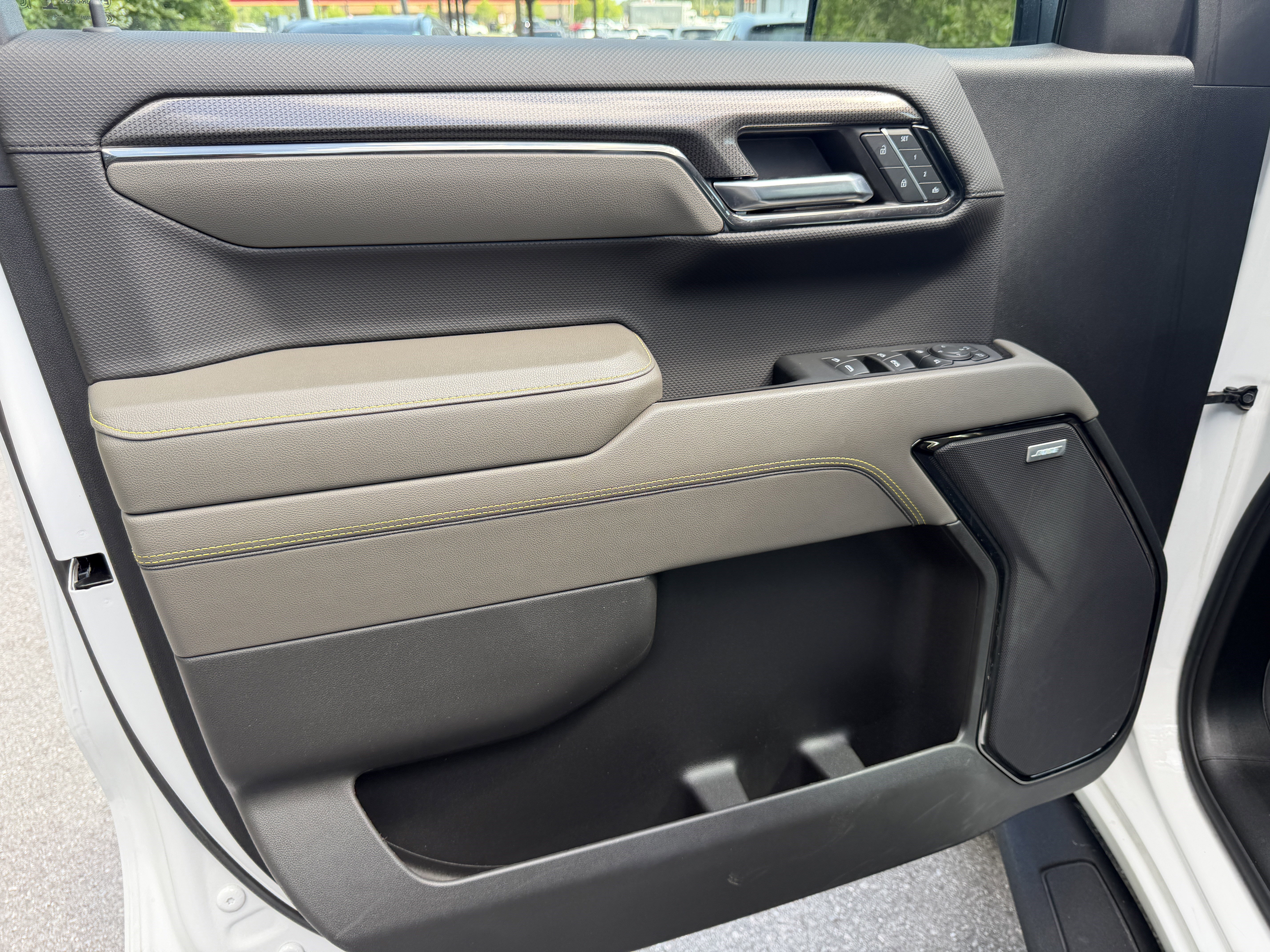 2024 Chevrolet Silverado 1500 ZR2 - Photo 15