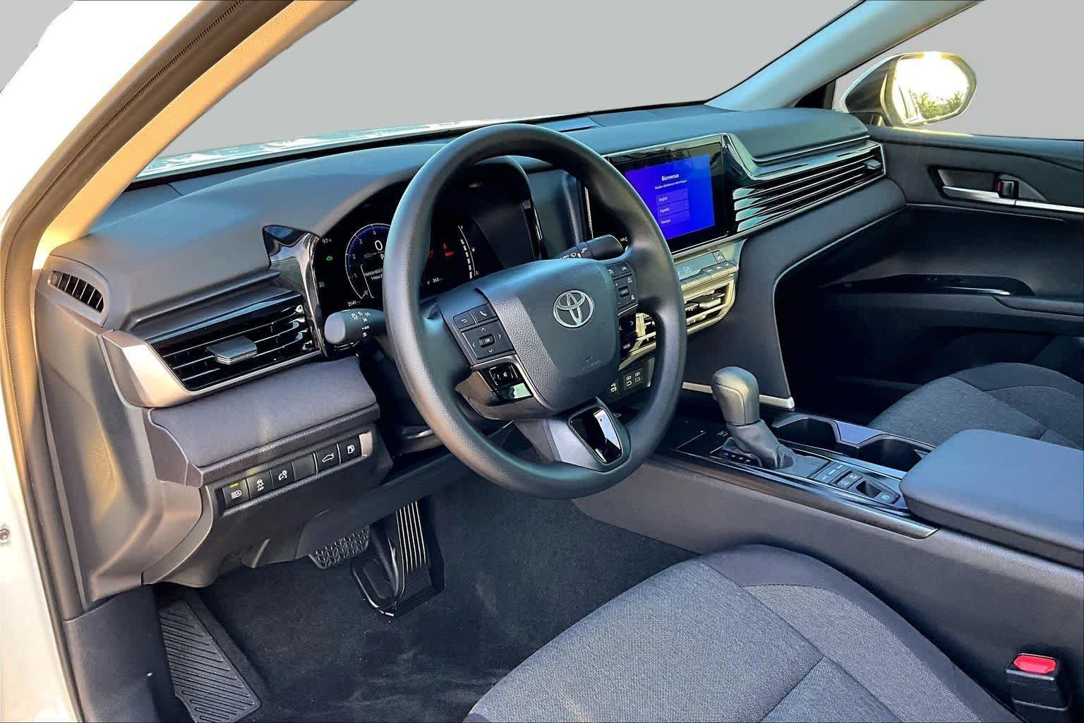Used 2026 Ice Cap Toyota LE image 17