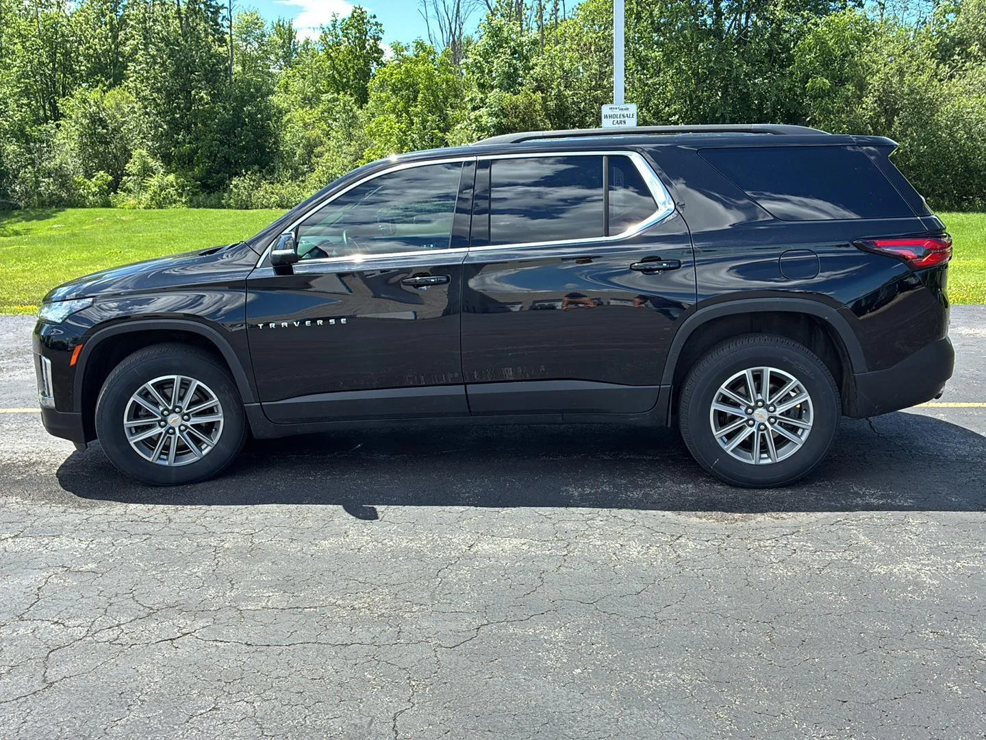 Used 2023 Mosaic Black Metallic Chevrolet LT Cloth image 11