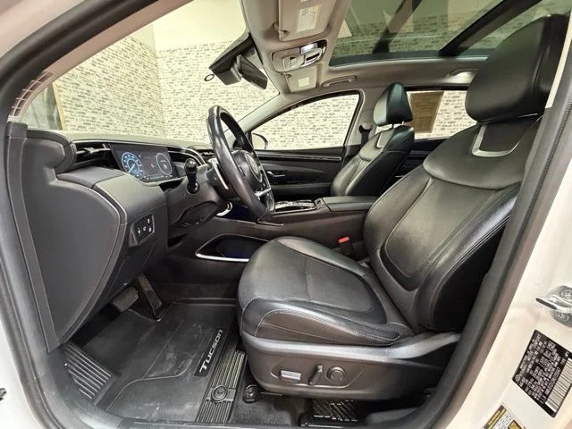 Used 2024 White Pearl Hyundai Limited image 17