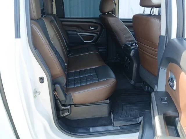 Used 2017 White Nissan Platinum Reserve image 23