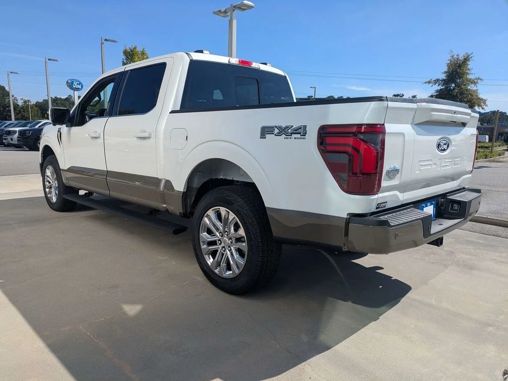 New 2026 Star White Metallic Tri-Coat Ford King Ranch image 7