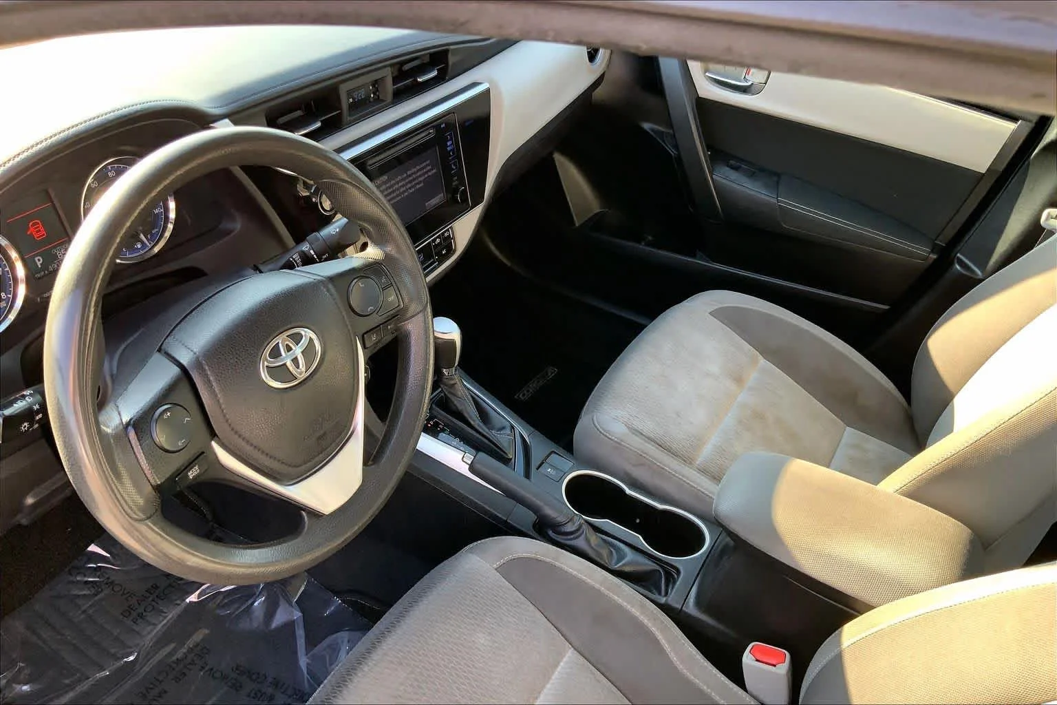 Used 2018 Black Sand Pearl Toyota L image 14