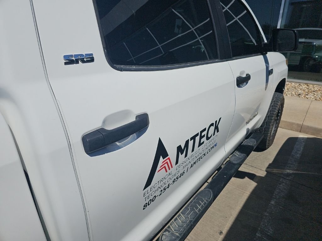 Used 2020 White Toyota SR5 image 9