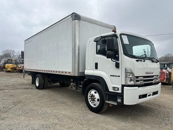 Used 2023 White Isuzu  image 2