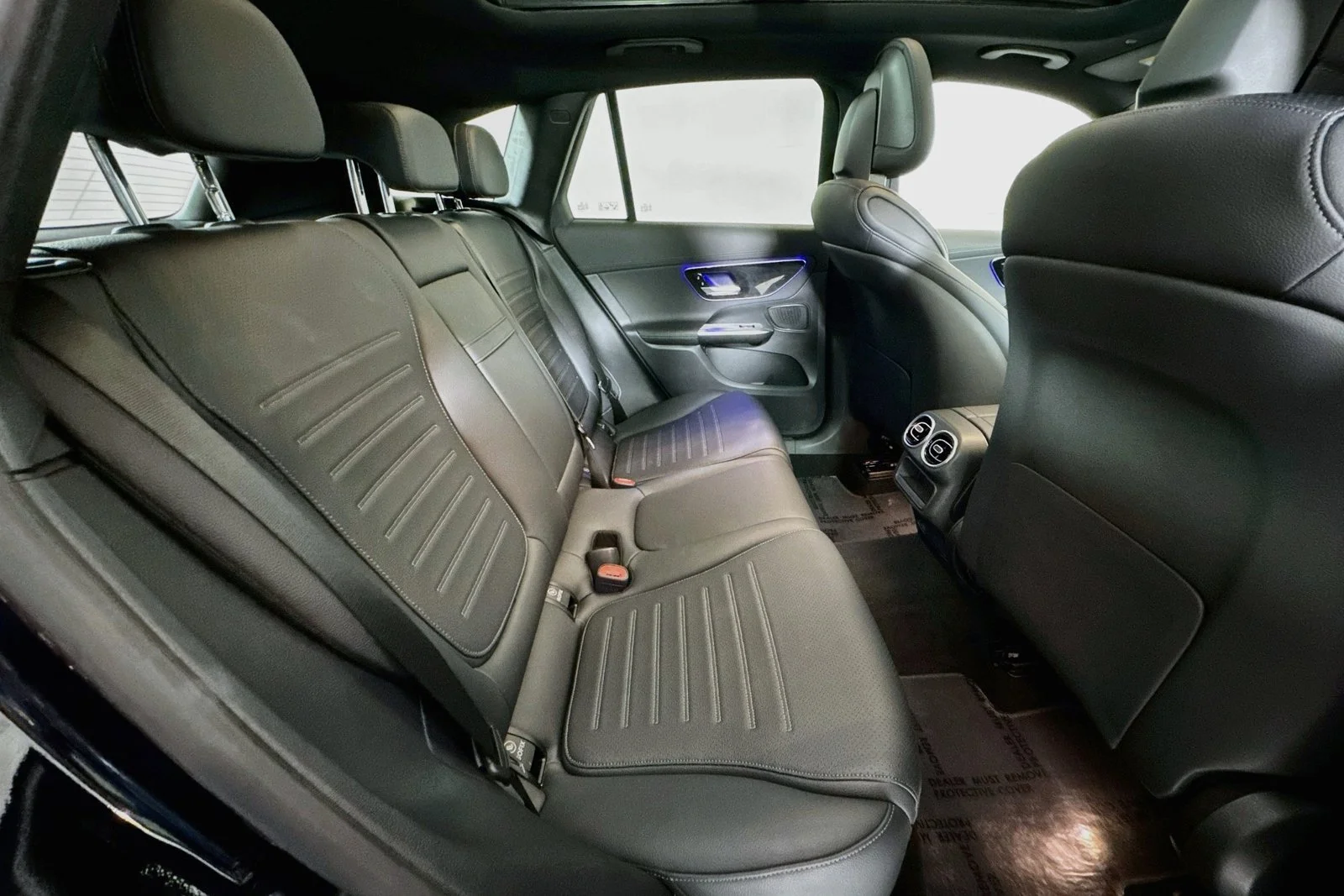 Used 2026 Black Mercedes-Benz GLC 300 image 25