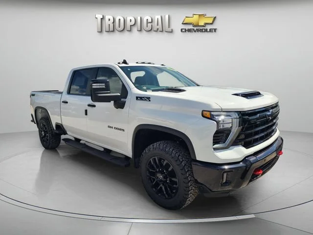 New 2026 Summit White Chevrolet LT image 7
