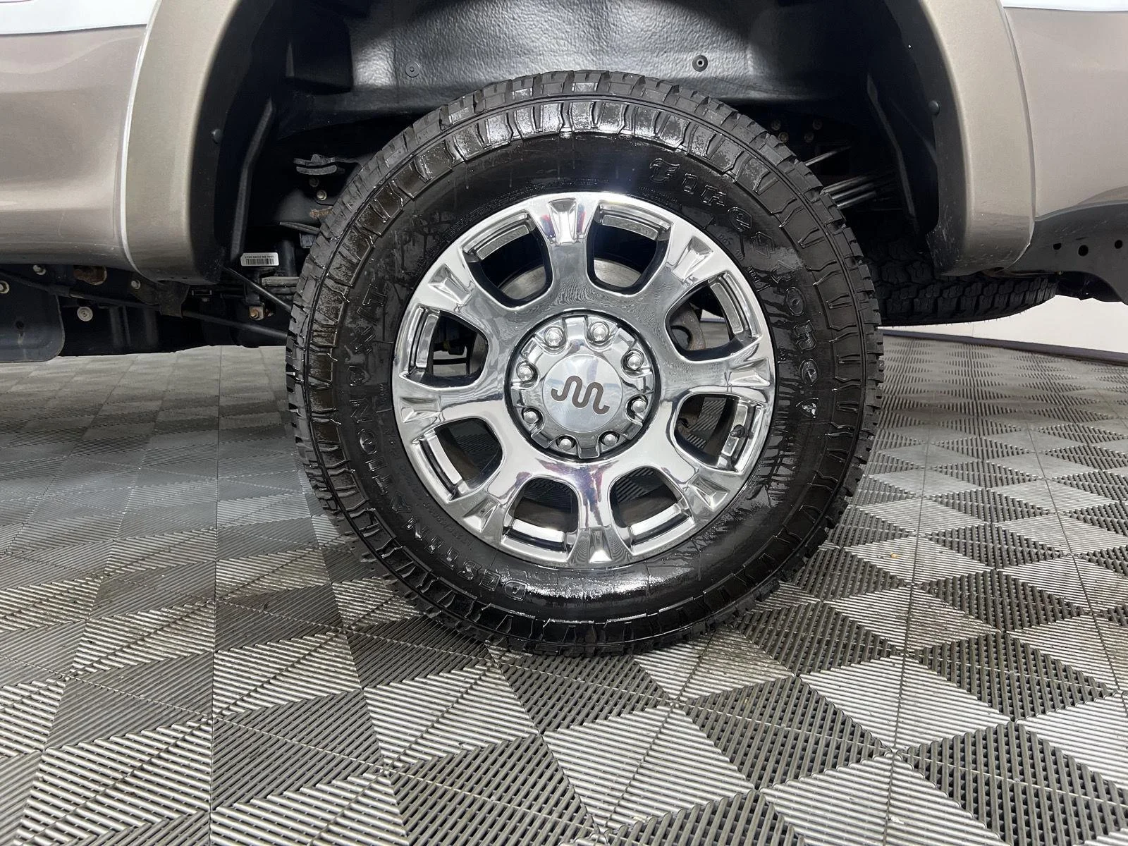 Used 2022 Wh Ford XL image 12