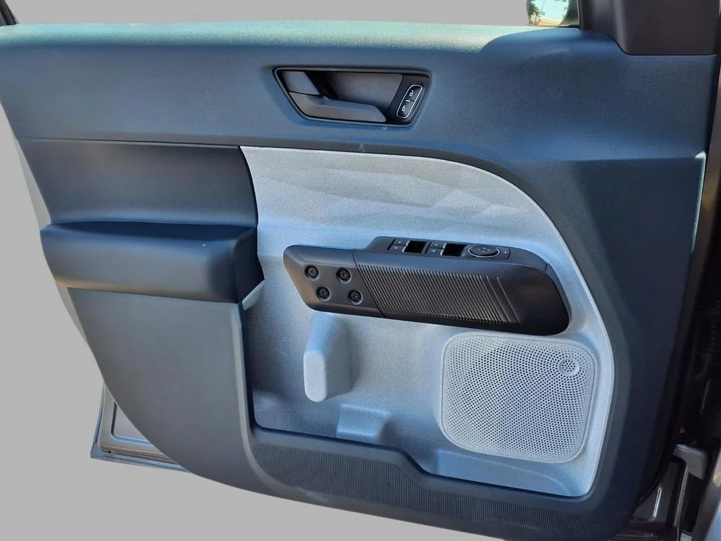 Used 2026 Gray Ford XLT image 18