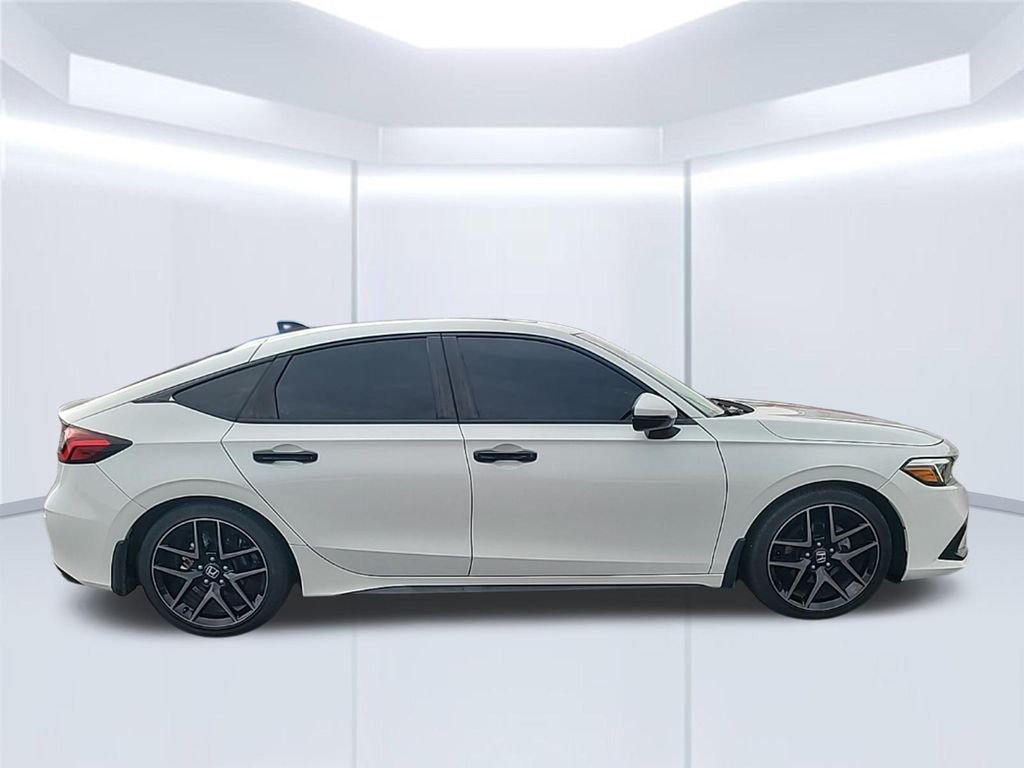 Used 2022 Platinum White Pearl Honda Sport Touring image 4