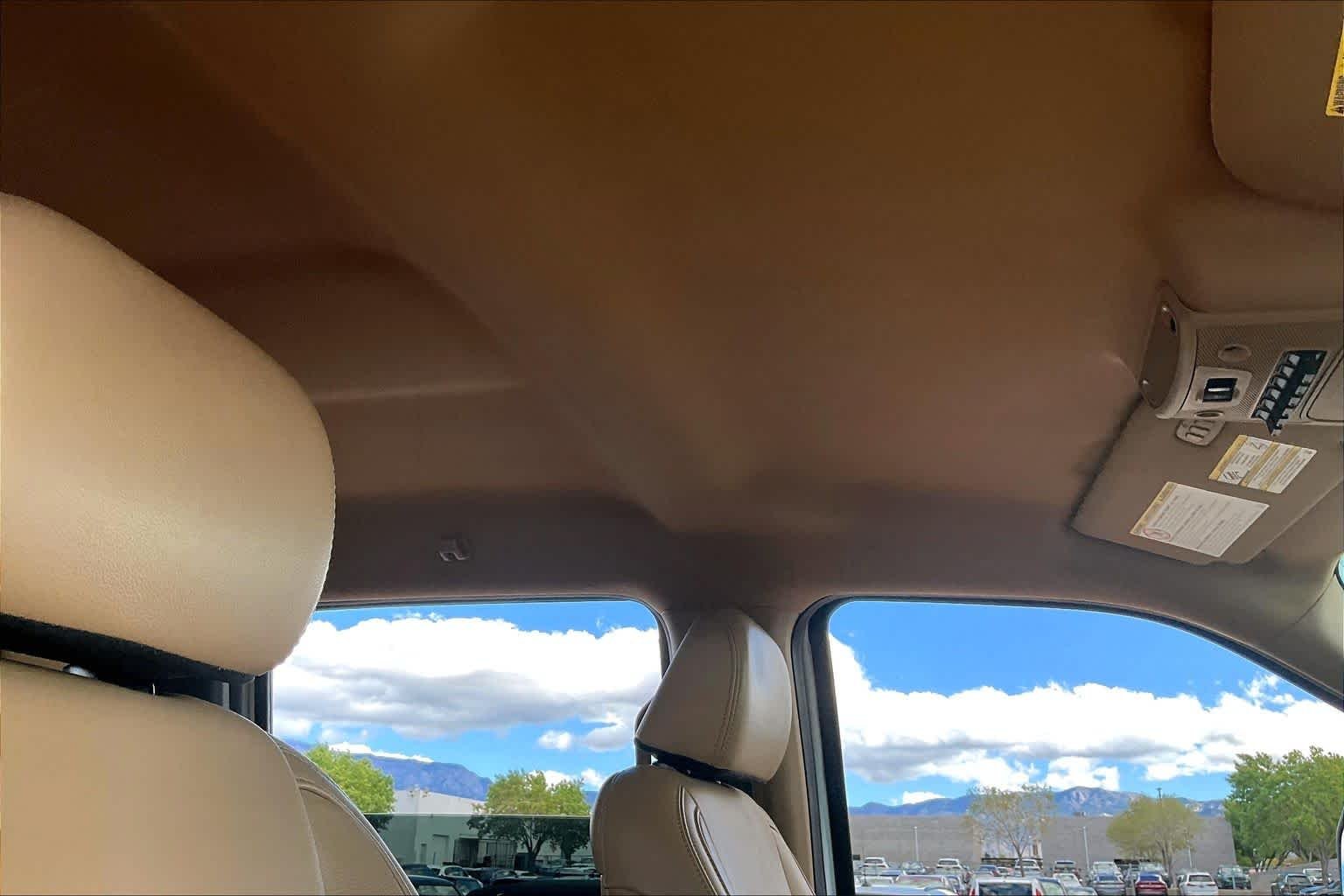 Used 2022 Oxford White Ford LARIAT image 11