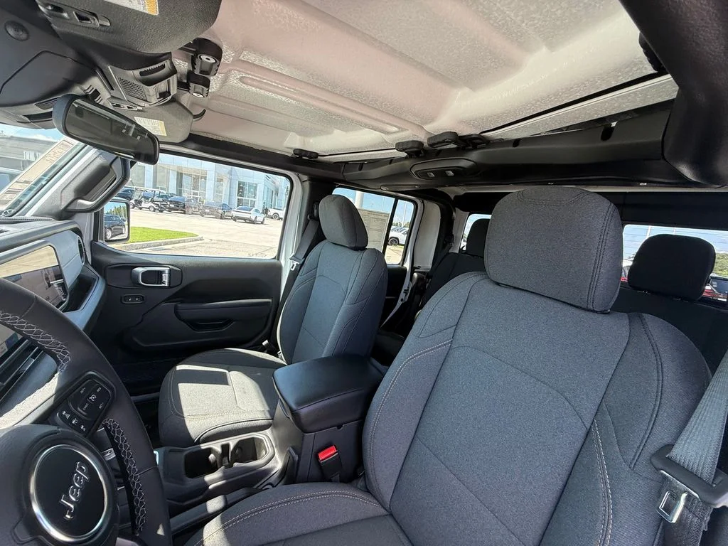 New 2026 Bright White Clear-Coat Exterior Paint Jeep Willys image 21