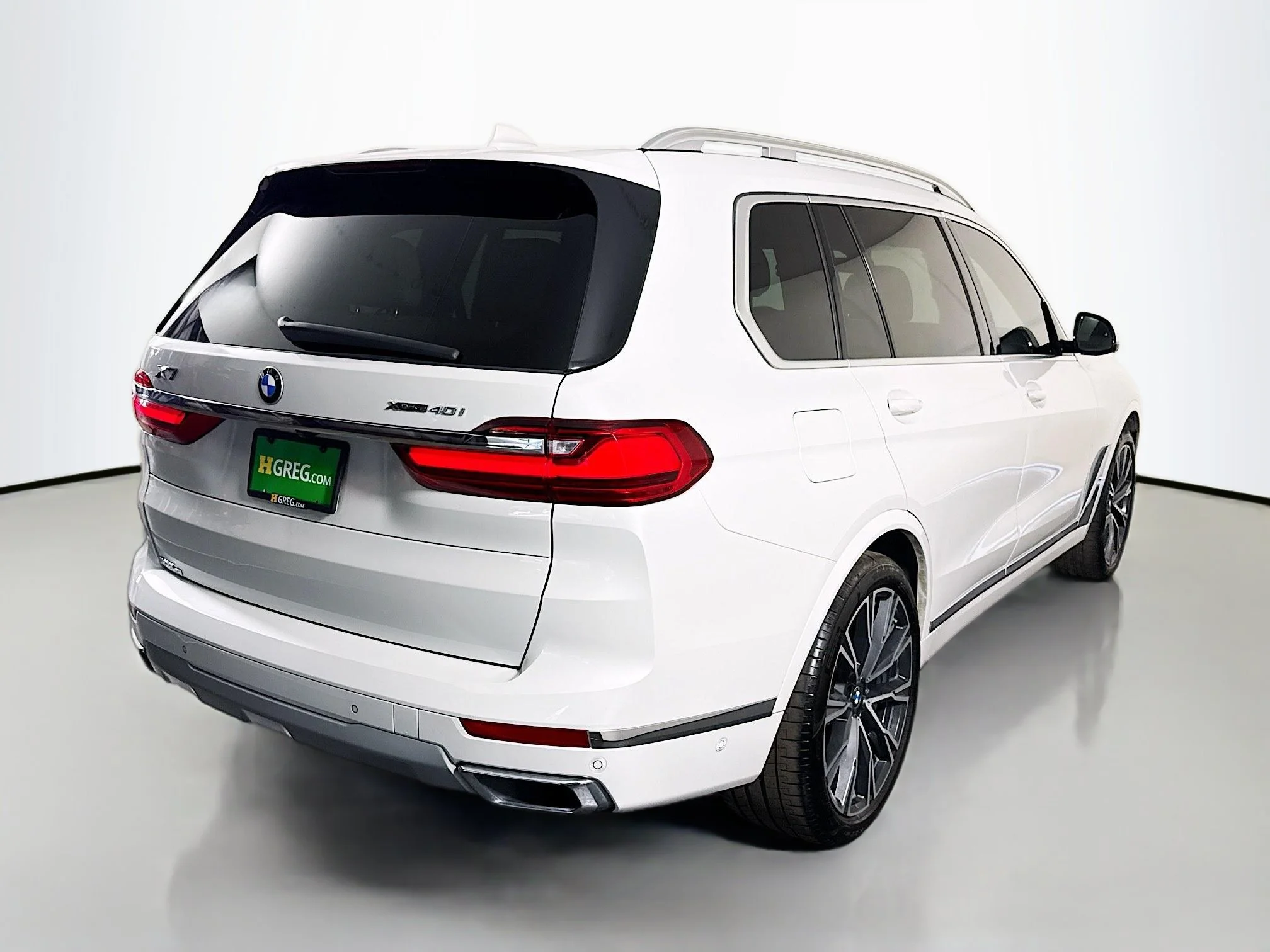 Used 2020 Mineral White Metallic BMW xDrive40i image 7
