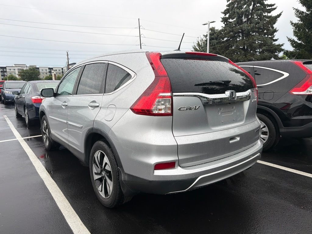 Used 2015 Alabaster Silver Metallic Honda Touring image 2