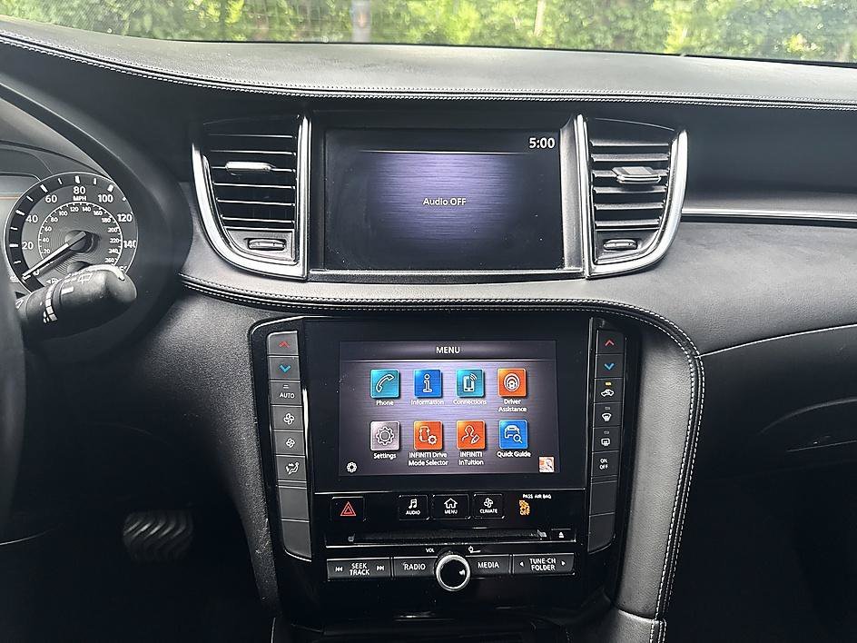 Used 2020 Black Obsidian INFINITI PURE image 16