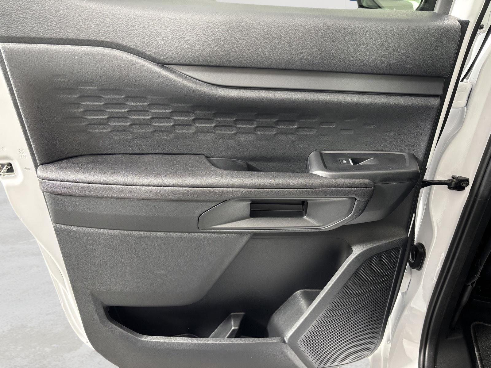 Used 2026 Oxford White Ford XL image 17