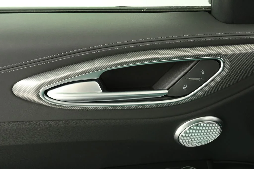 New 2025 Verde (Green) Fangio MetallicExterior Paint Alfa Romeo Veloce image 34