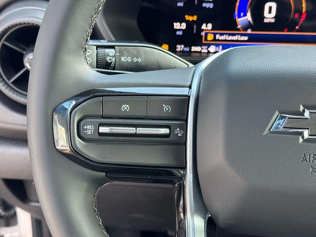 New 2026 White Chevrolet Trail Boss image 14