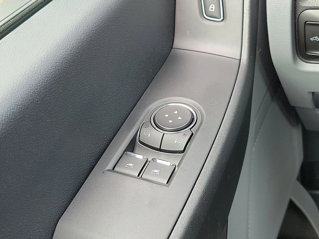 New 2026 Oxford White Ford F-250® XL image 12