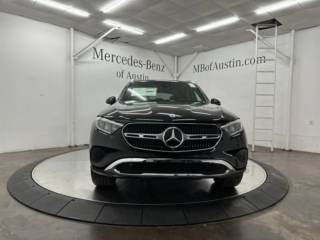 New 2026 Black Mercedes-Benz GLC 300 image 2