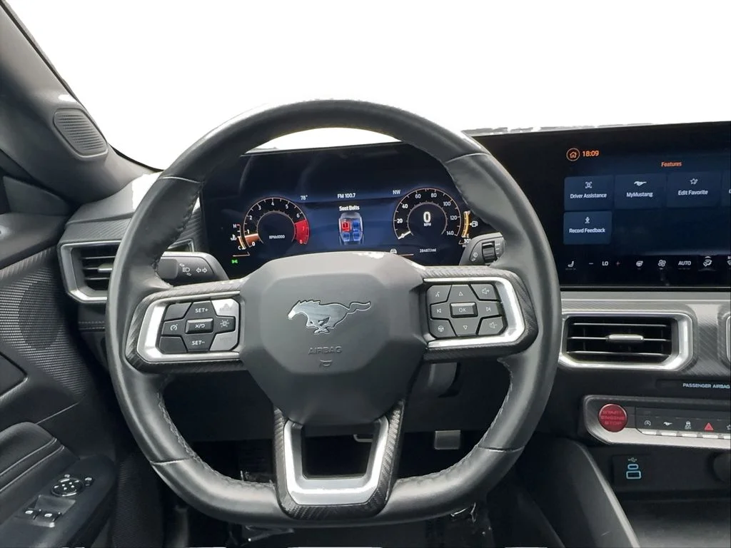 Used 2025 Silver Ford EcoBoost Premium image 31