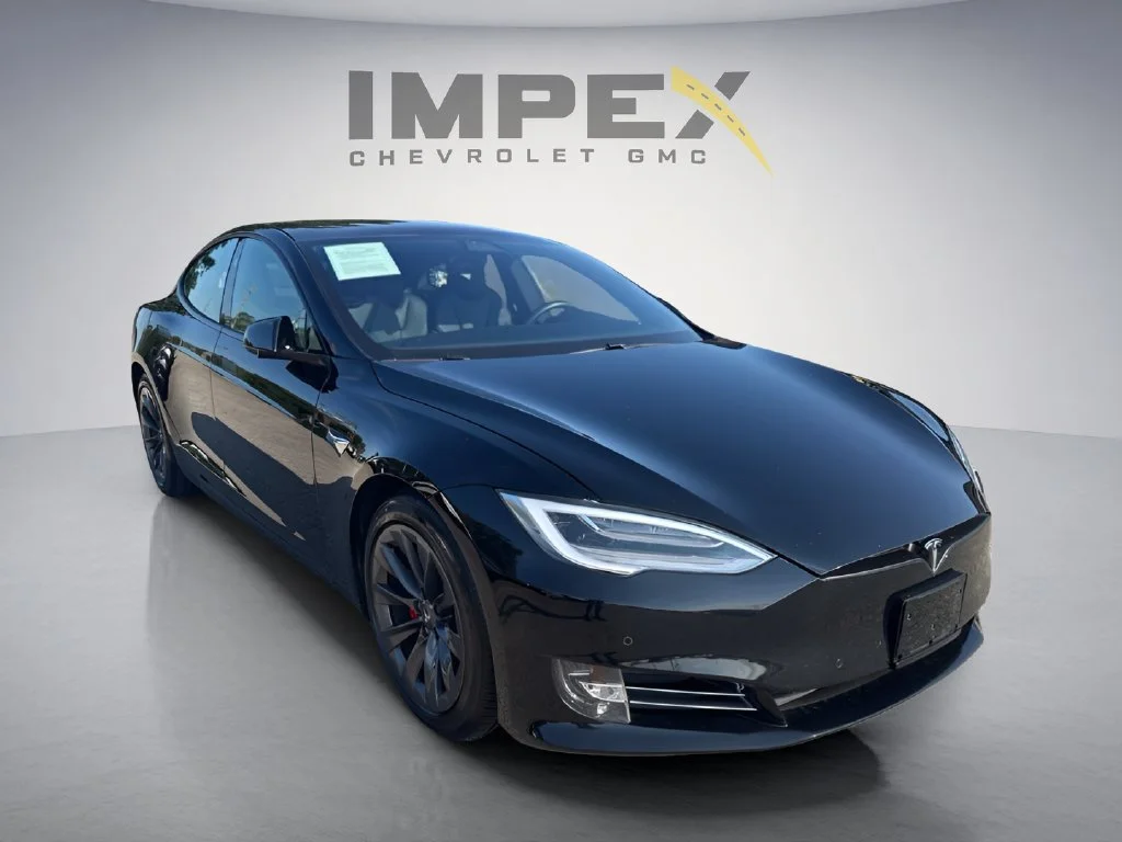 Used 2020  Tesla Performance image 7