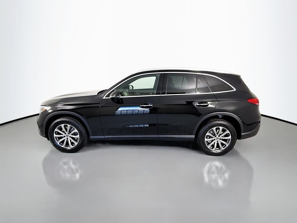 New 2026 Black Mercedes-Benz GLC 300 image 2