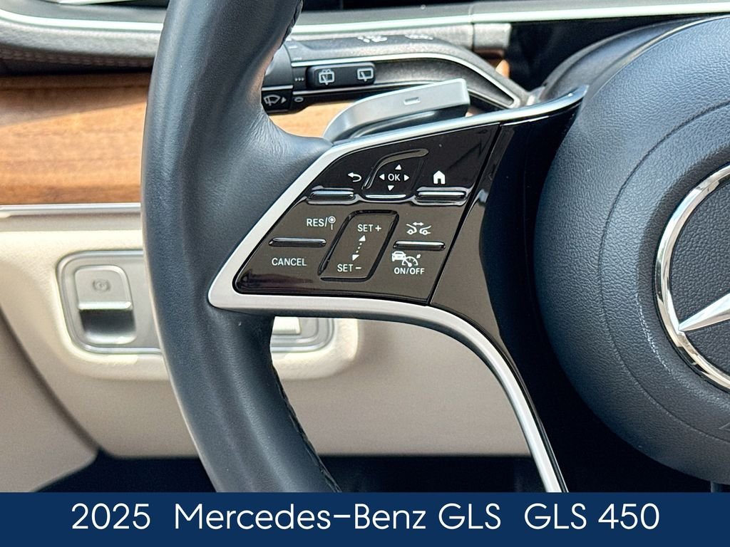 Used 2025  Mercedes-Benz GLS 450 image 26