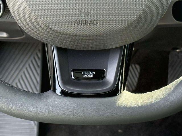 New 2025 White Hyundai XRT image 24